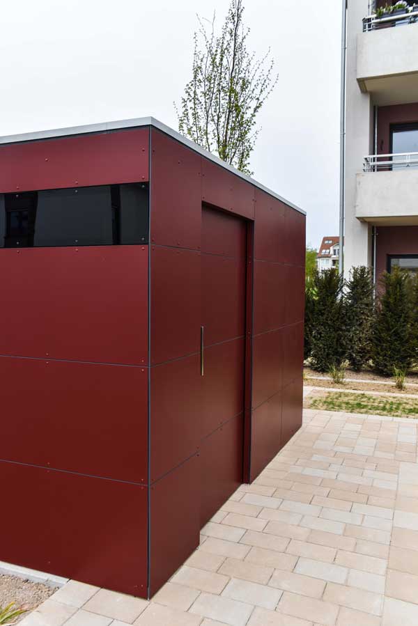 Une couleur qui a du caractère : l'abri poubelles au design moderne pour les complexes résidentiels