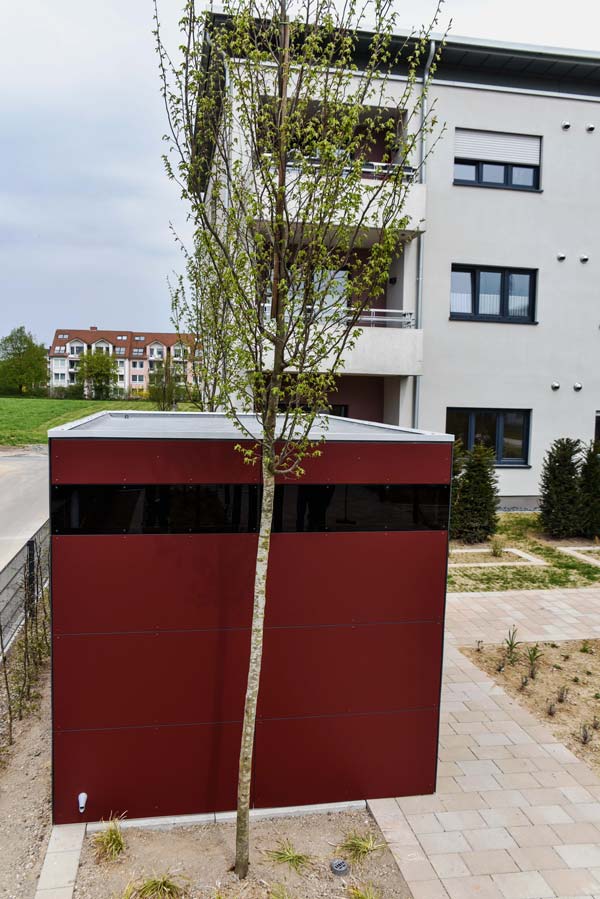Une couleur qui a du caractère : l'abri poubelles au design moderne pour les complexes résidentiels