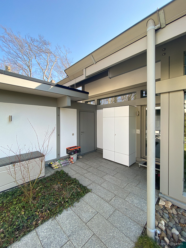 Espace de rangement accessible : l'armoire résistante aux intempéries, une alternative intelligente à la cave