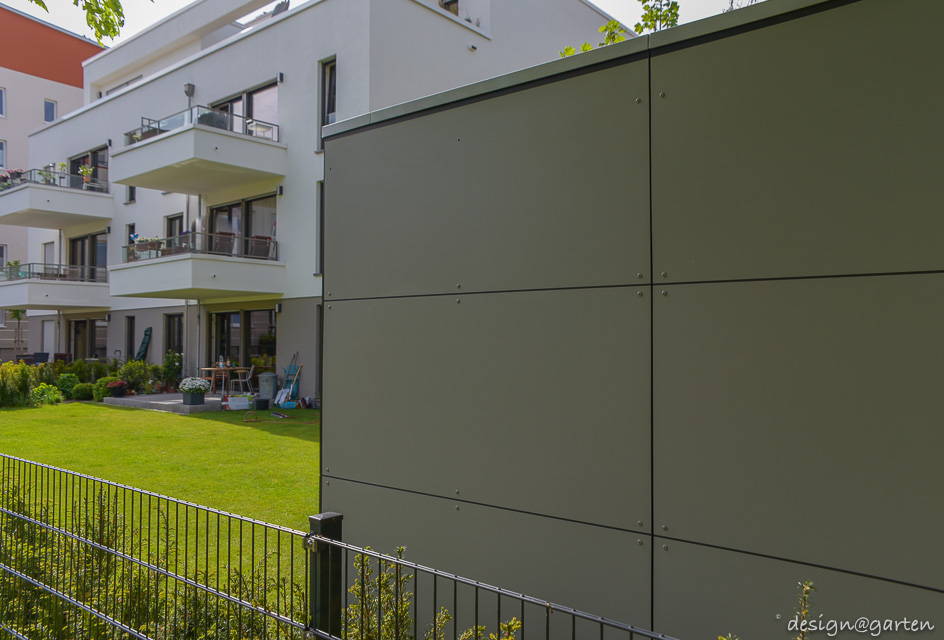 La géométrie à la perfection : l'abri de jardin carré en HPL