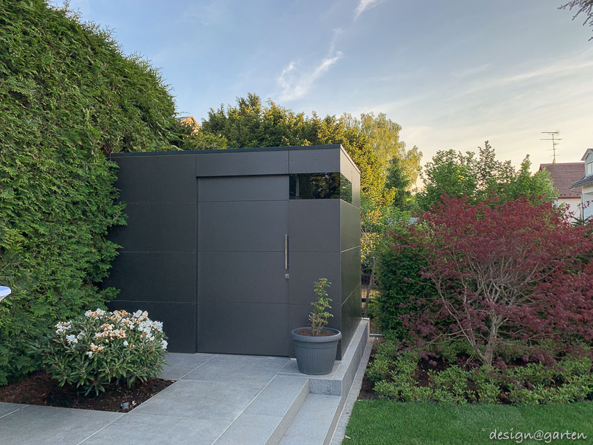 Une tranquillité reposante dans un jardin paradisiaque : un concept global harmonieux