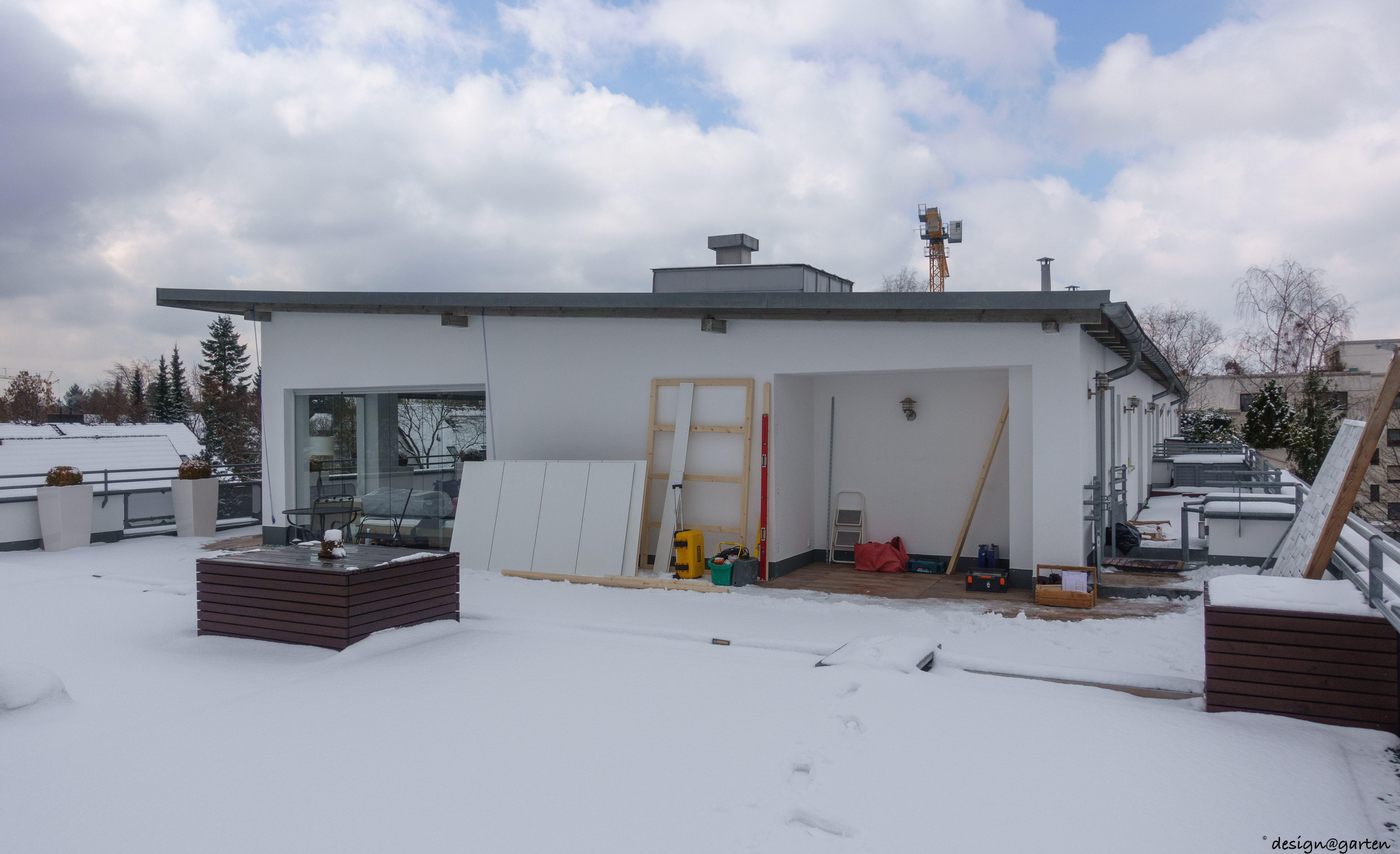 Armoire de terrasse sur mesure : solution intelligente pour les niches sur les terrasses de toit