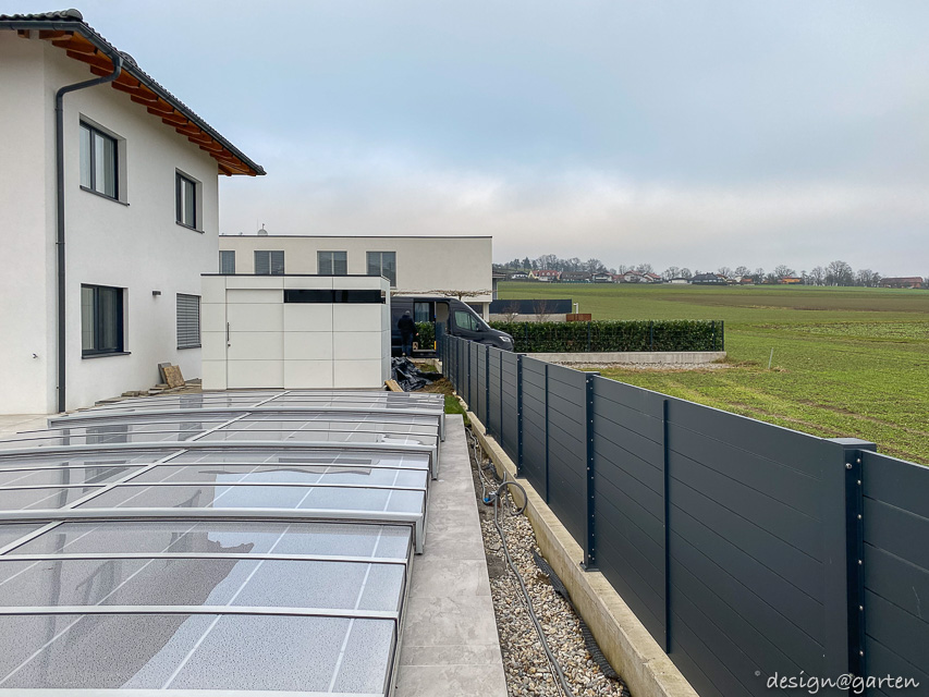 Pool house sur mesure : une architecture moderne pour des journées d'été détendues