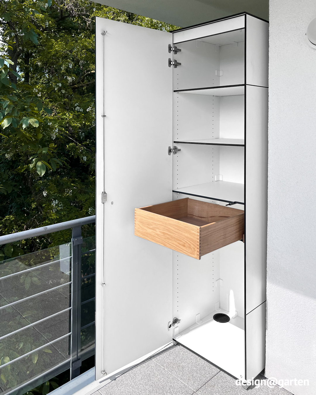 Armoire haute d'extérieur blanche avec tiroir pour le balcon