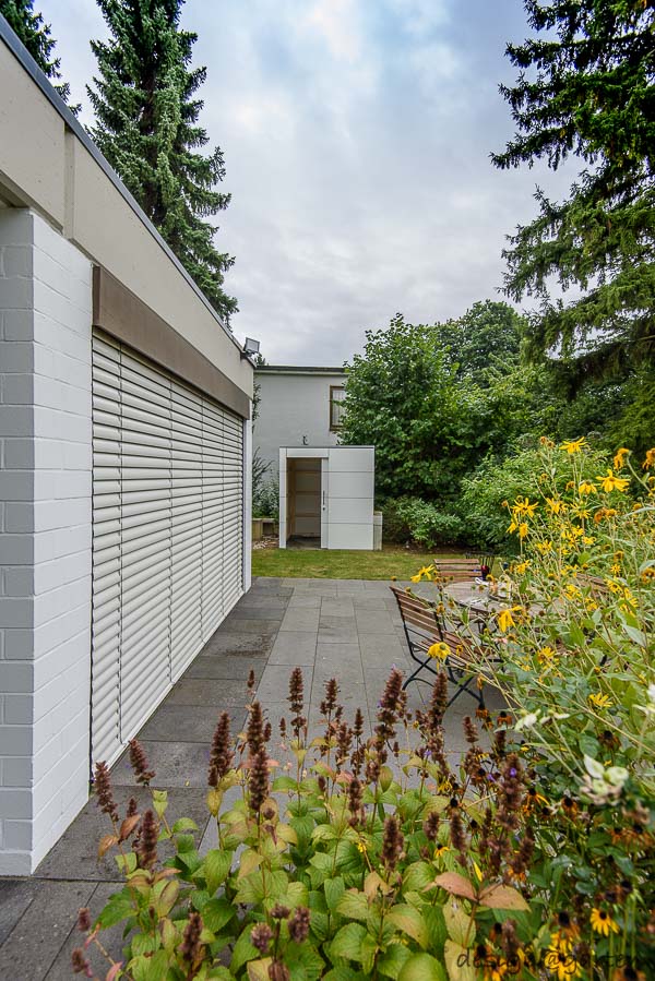 Une architecture exclusive : l'abri de jardin design sur mesure