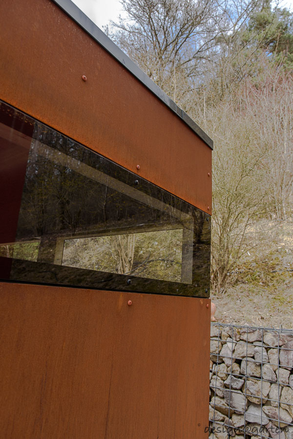 Une esthétique intemporelle dans le jardin : l'abri de jardin moderne en acier Corten