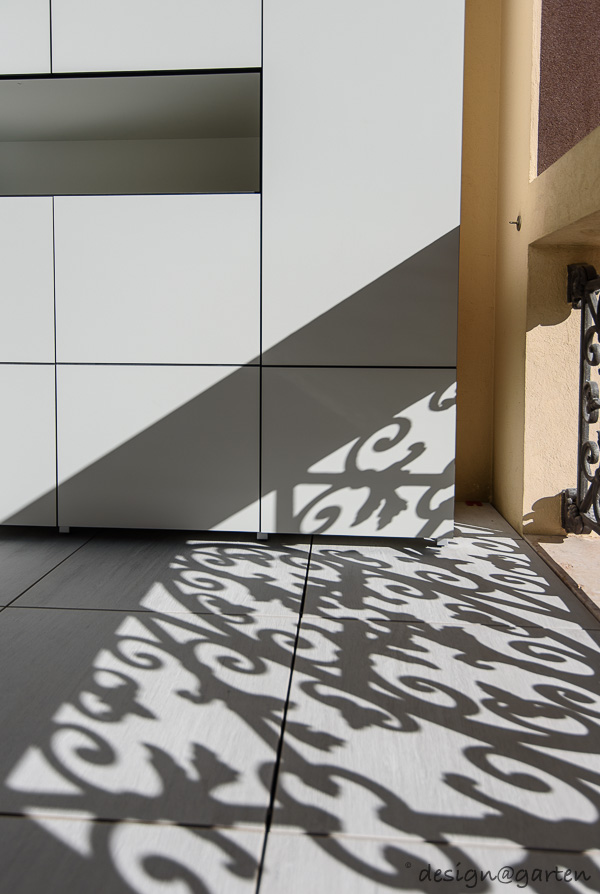 Solutions de rangement exclusives pour les environnements maritimes : armoires hautes sur mesure