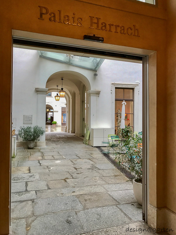 Station de service professionnelle : l'armoire gastronomique résistante aux intempéries