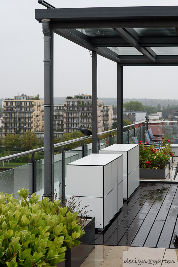 Espace de rangement urbain sans compromis : l'armoire résistante aux intempéries pour la ville