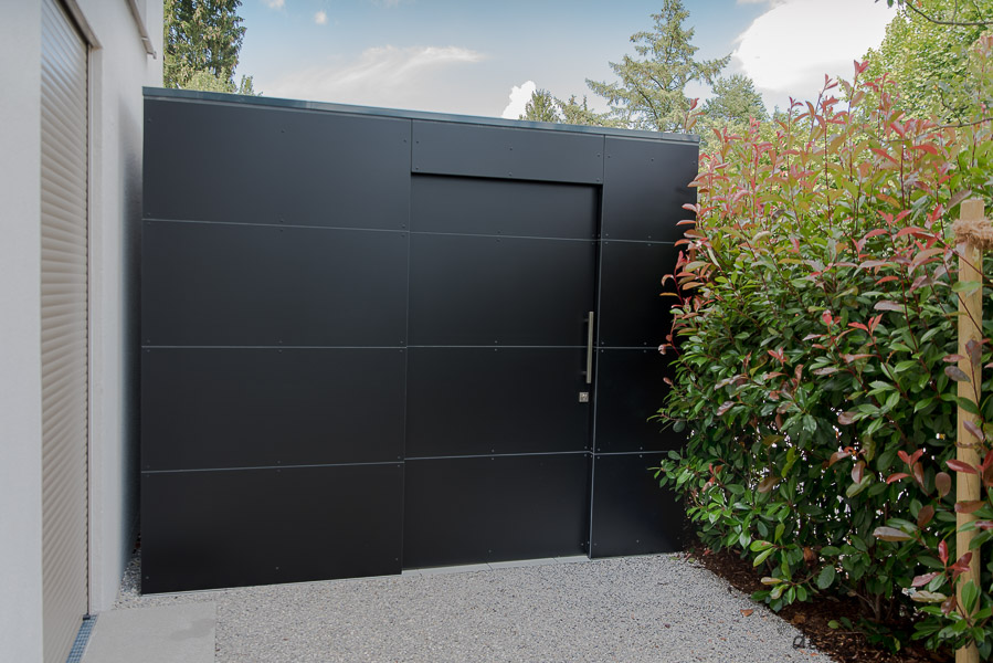 La casetta da giardino Cube in nero