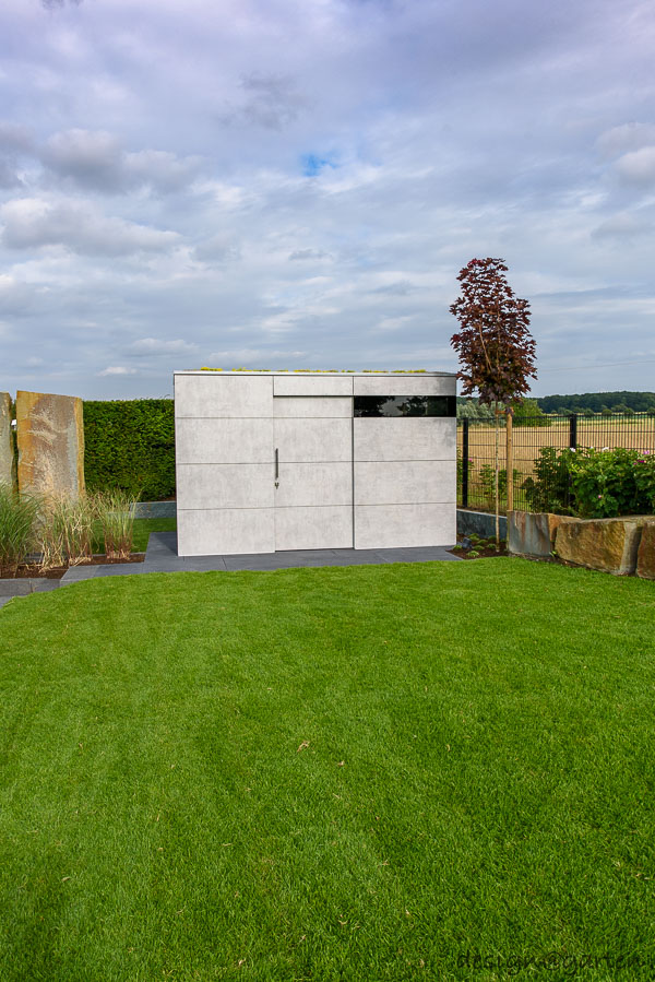 Esigenze architettoniche nel giardino: la casetta da giardino progettata da un architetto