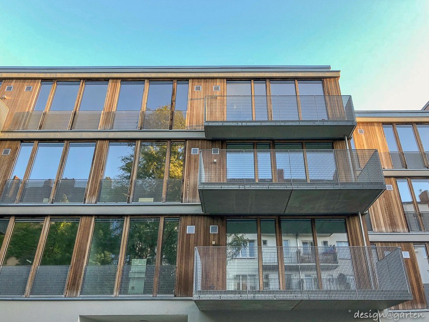 Utilizzo innovativo dello spazio: deposito urbano sulla terrazza sul tetto