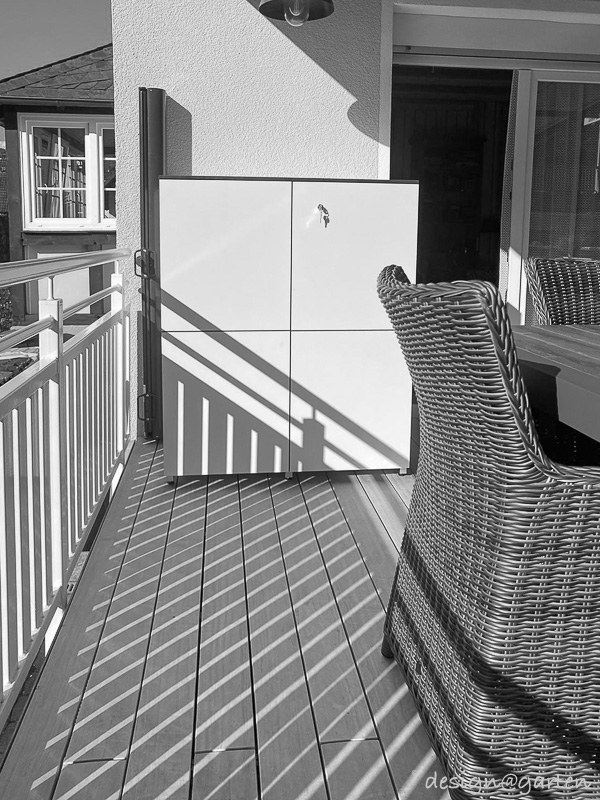 Armadio da balcone personalizzato su misura: massima flessibilità grazie alla suddivisione interna intelligente