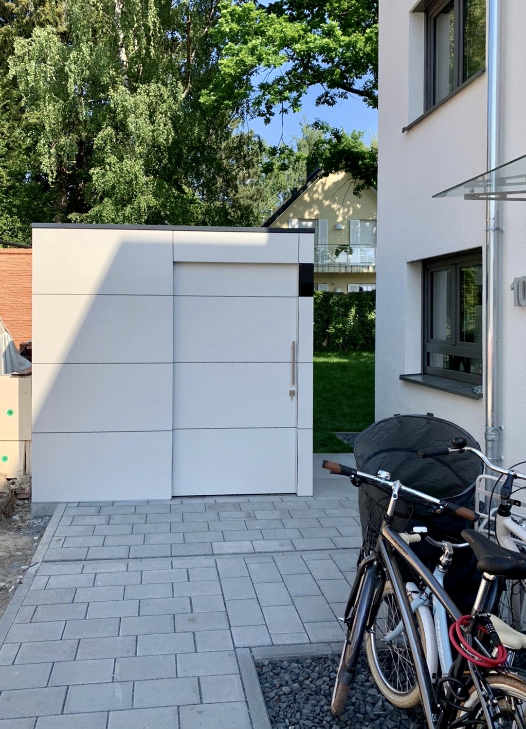 Progettazione ecologica dei tetti piani e protezione termica grazie alla vegetazione