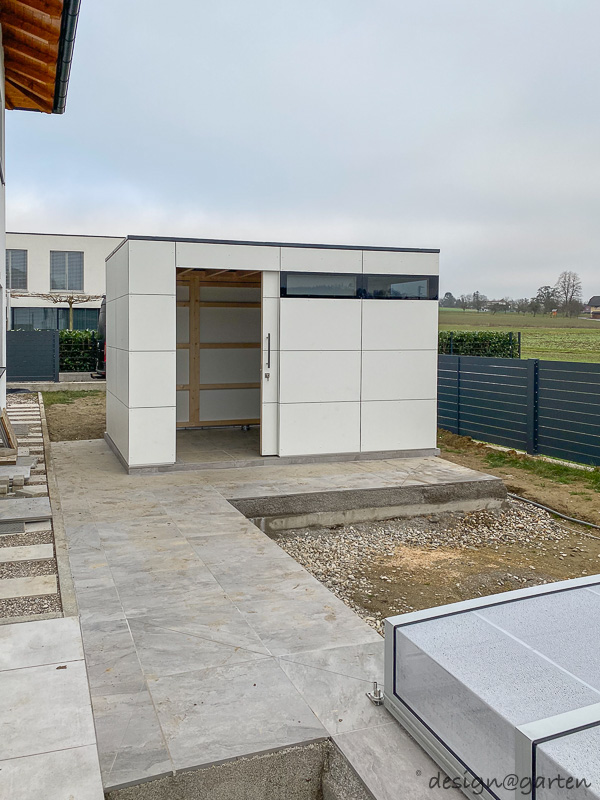 Pool house su misura: architettura moderna per rilassanti giornate estive