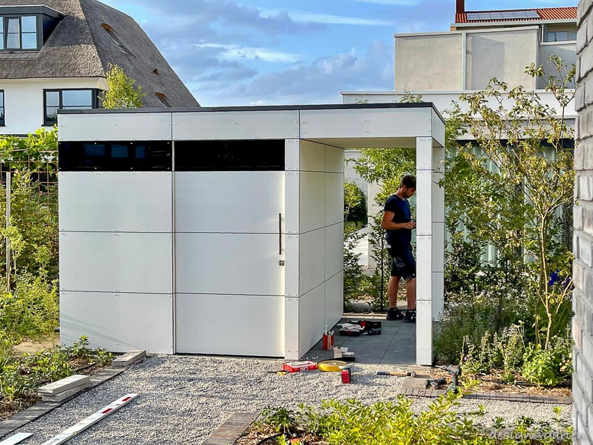 Casetta da giardino di design con pergola a Nimega, Paesi Bassi