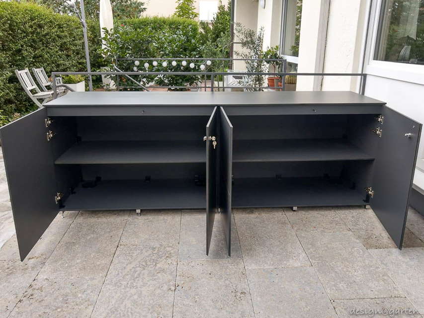 Credenza lunga da esterno per terrazza in antracite