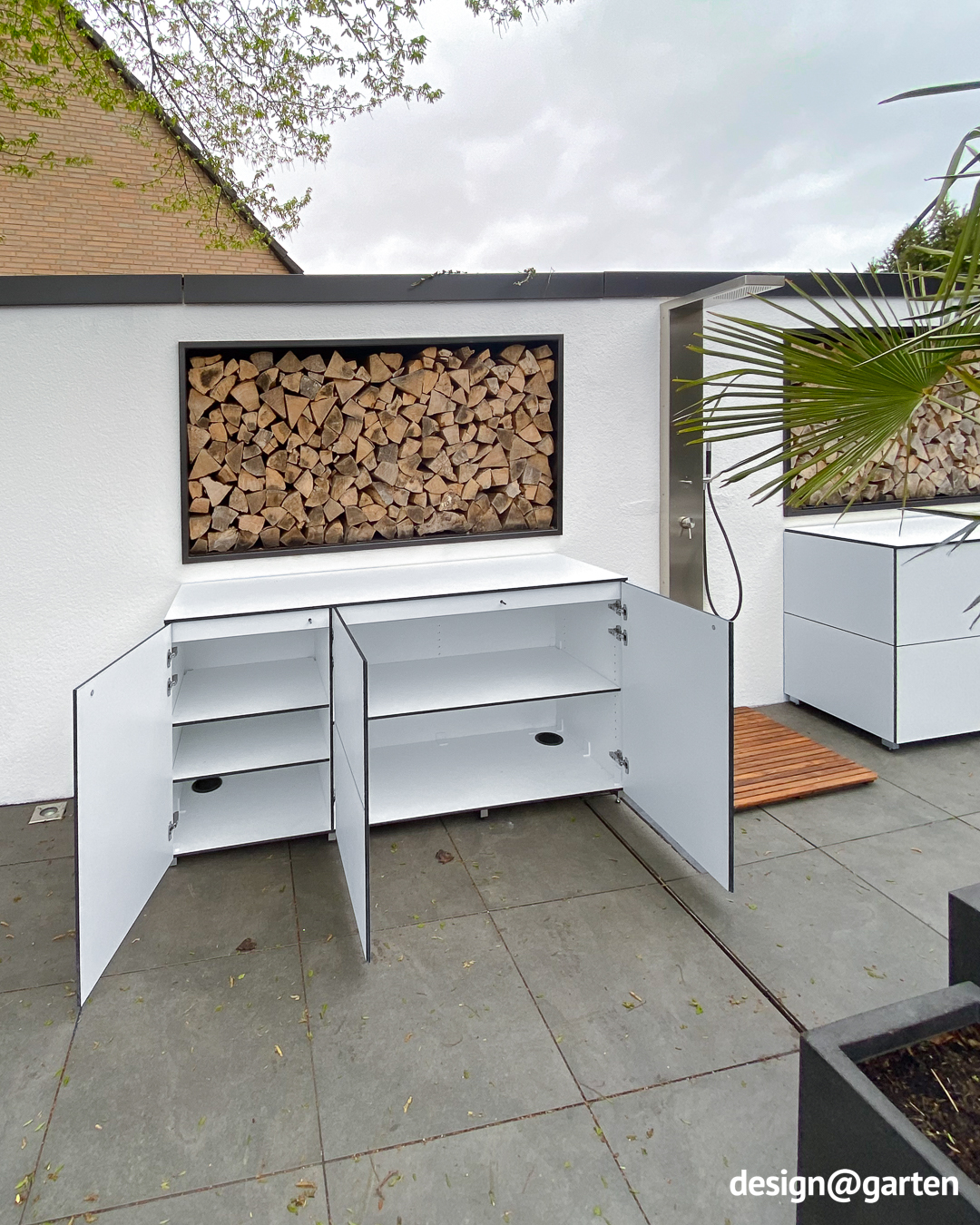 Box da giardino bianco in HPL impermeabile